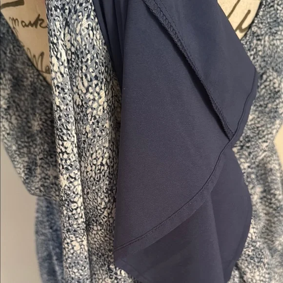 Banana Republic Blue and White Patterned Halter Dress - Picture 5 of 6